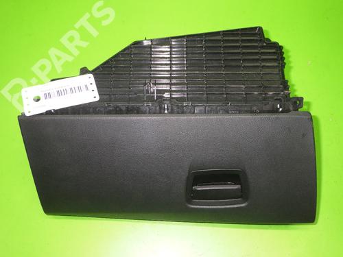 Used Glove box BMW 5 Touring (F11) 530 d (258 hp) 9524475