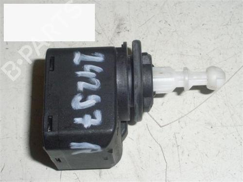 Lysjusteringsmotor VW POLO (9N_, 9A_) 1.2 12V (69 hp) 14704142