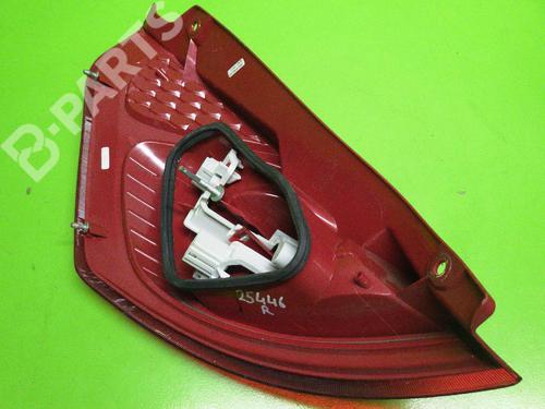 Right taillight FORD FIESTA VI (CB1, CCN) 1.25 | BP6664671C35