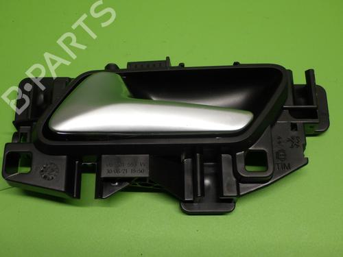 Used Front left interior door handle OPEL GRANDLAND / GRANDLAND X (A18, P1UO) 1.2 (75) (131 hp) 17524690