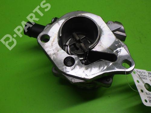 Used Vacuum pump NISSAN NV200 / EVALIA Bus 1.5 dCi 110 (M20, M20M) (110 hp) 6376609
