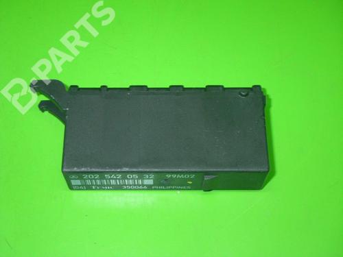 Used Control unit MERCEDES-BENZ C-CLASS (W202) C 220 CDI (202.133) (125 hp) 6405447