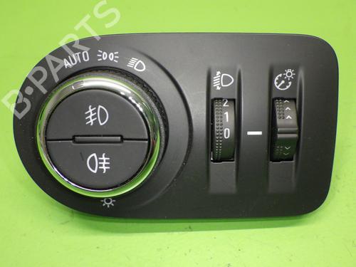 Forlygtekontakt Forlygtekontakt OPEL ASTRA K (B16) 1.2 Turbo (68) (131 hp) 33712089 33712089