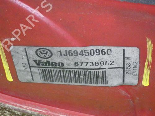 Right taillight VW GOLF IV (1J1) 1.9 TDI | BP15775555C35 