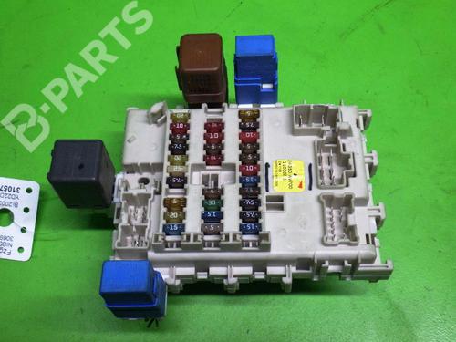 Sikringsdose NISSAN PRIMERA Estate (WP12) 2.2 dCi (139 hp) 6384246