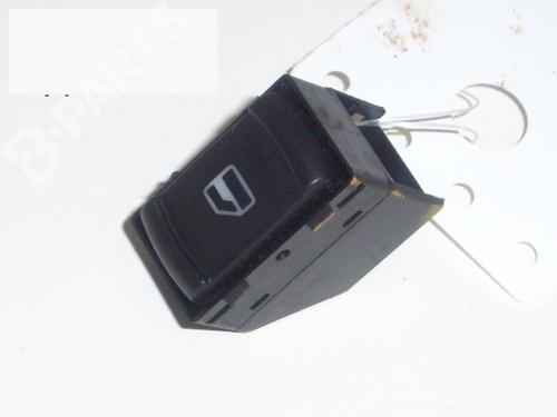 Venstre bagtil elrude kontakt VW PASSAT B5 Variant (3B5) 2.5 TDI (150 hp) 6340965