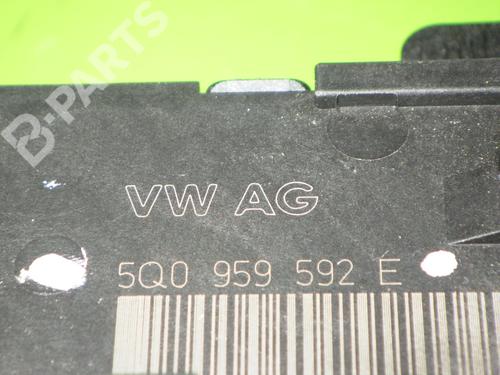 Elektronisk modul VW PASSAT B8 Variant (3G5, CB5) 2.0 TDI | BP9651713M83 