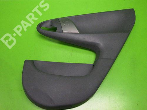 Pannello interno portiera posteriore destro TOYOTA AYGO (_B1_) 1.0 (KGB10_) (68 hp) 6612317