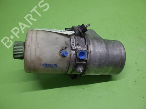 Pompe de direction assistée SKODA ROOMSTER (5J7) 1.9 TDI (105 hp) 30582301