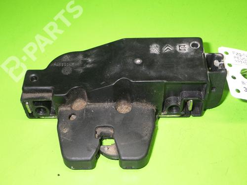 Used Tailgate lock PEUGEOT 307 Break (3E) 2.0 HDI 110 (107 hp) 7112383