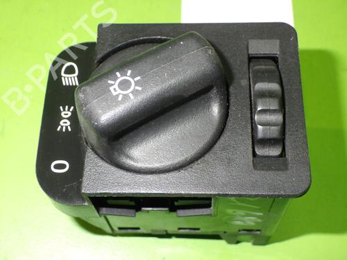 Used Headlight switch OPEL ASTRA F Saloon (T92) 1.4 i (F19, M19) (60 hp) 17735471