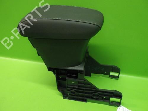 Used Armrest / Center console Armrest / Center console 38257395 38257395