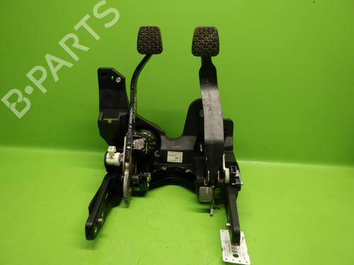 Used Pedal OPEL ASTRA J (P10) 1.6 (68) (115 hp) 25589110