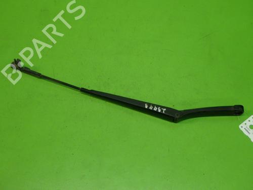 Used Front windshield wiper arm Front windshield wiper arm 37092662 37092662