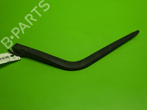 Used Rear windshield wiper arm LAND ROVER FREELANDER I (L314) 2.0 Td4 4x4 (112 hp) 14730296