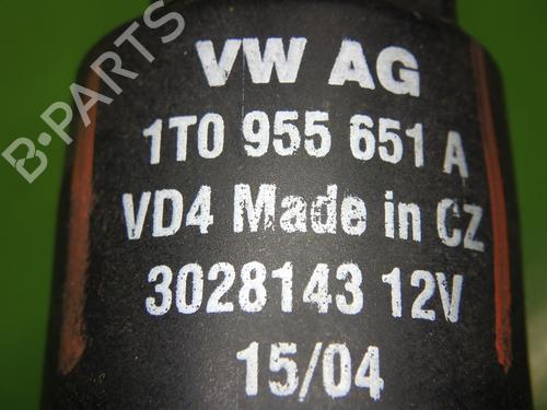 Washer pump SKODA FABIA I (6Y2) 1.2 | BP19178075E24 
