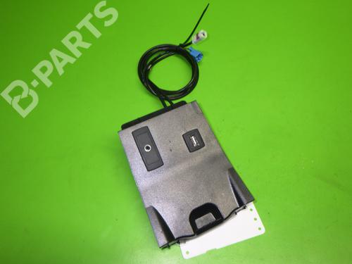 Used Switch MERCEDES-BENZ B-CLASS Sports Tourer (W246, W242) B 180 (246.242) (122 hp) 8677065