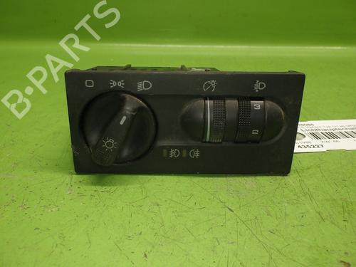 Used Headlight switch VW GOLF III Variant (1H5) 1.9 TDI (90 hp) 29872842