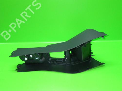Middle console VW GOLF PLUS V (5M1, 521) 1.2 TSI | BP14710668I22 