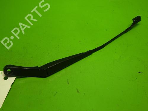 Used Front windshield wiper arm OPEL ASTRA K (B16) 1.6 CDTi (68) (110 hp) 14726930