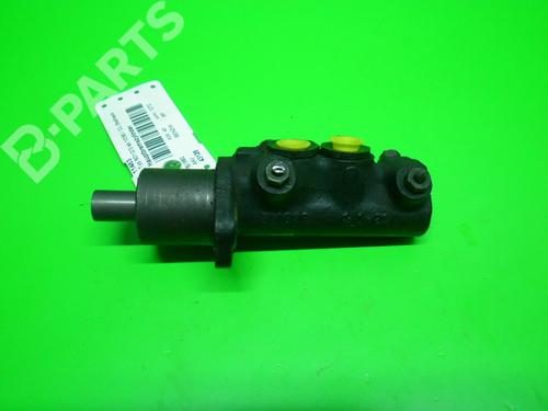 Used Brake master cylinder VW POLO Coupe (86C, 80) 1.3 (55 hp) 6399477