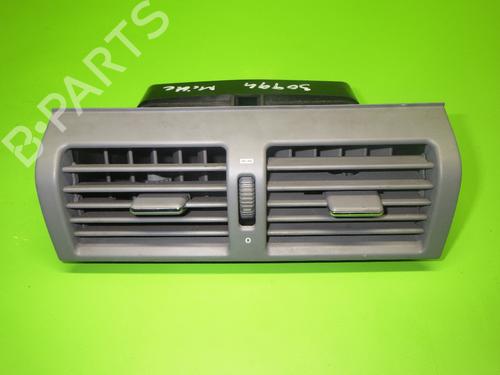 Used Air vent MERCEDES-BENZ E-CLASS T-Model (S210) E 320 T CDI (210.226) (197 hp) 14738420