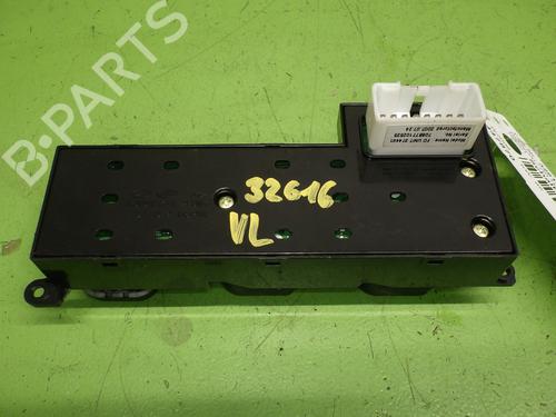 Left front window switch HYUNDAI i30 (FD) 1.6 CRDi | BP37455764I27 - Image 2