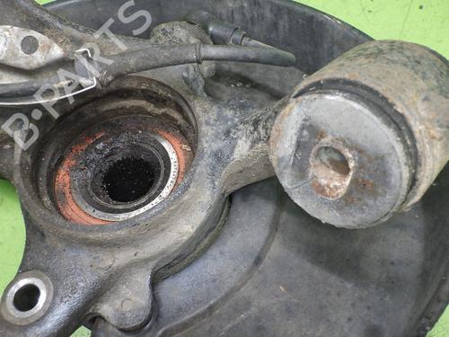 Venstre hjullejehus spindel AUDI A4 B5 (8D2) 2.8 quattro | BP29901304M27