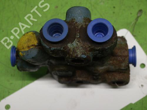 Electronic sensor TOYOTA CARINA E VI (_T19_) 1.8 (AT191) | BP29757877M84 
