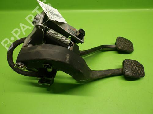 Used Pedal BMW 1 (E81) 120 d (163 hp) 24232787