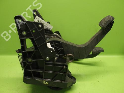 Used Pedal OPEL ASTRA K (B16) 1.2 Turbo (68) (131 hp) 27976324