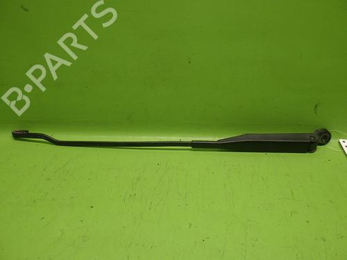 Used Front windshield wiper arm Front windshield wiper arm 37412535 37412535