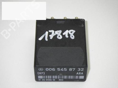Used Electronic sensor MERCEDES-BENZ 124 Saloon (W124) 250 D (124.125) (94 hp) 14706366