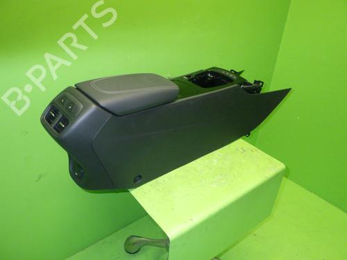 Porte-gobelet/Objets OPEL INSIGNIA B Sports Tourer (Z18) 1.5 (35) (140 hp) 26514461