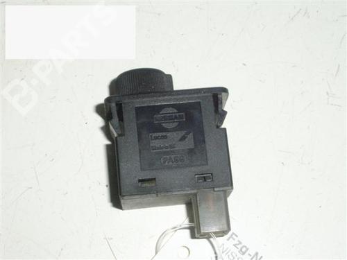 Switch NISSAN ALMERA TINO (V10) 1.8 | BP6348899I30 