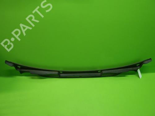 Grelha curcuvan Grelha curcuvan VW CADDY III Box Body/MPV (2KA, 2KH, 2CA, 2CH) 1.9 TDI (105 hp) 33948505 33948505