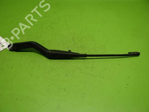 Used Front windshield wiper arm BMW 5 Touring (E34) 518 i (113 hp) 29046425