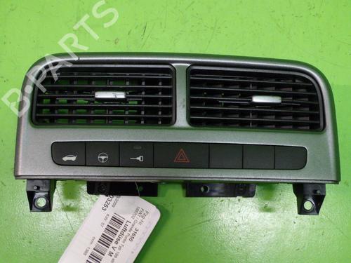 Used Air vent FIAT GRANDE PUNTO (199_) 1.4 (199AXB11, 199AXB1A, 199BXB1A, 199AXL1A) (77 hp) 17110573