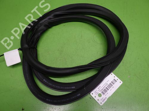 Used Rubber door seal OPEL ASTRA K (B16) 1.2 Turbo (68) (131 hp) 27601596