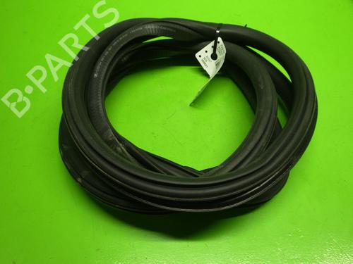 Used Rubber door seal SKODA OCTAVIA II Combi (1Z5) 1.8 TSI (160 hp) 14735291