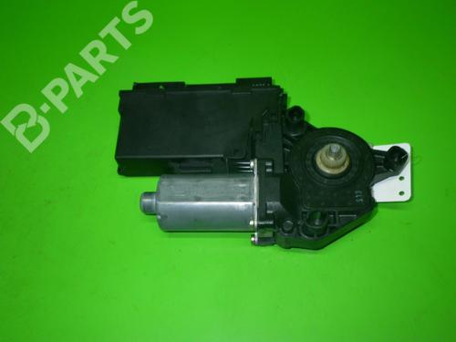 Portierruitmotor linksachter AUDI A4 B6 Avant (8E5) 2.5 TDI quattro (180 hp) 6648884