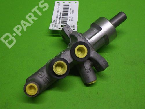 Used Brake master cylinder MERCEDES-BENZ E-CLASS (W210) E 280 4-matic (210.081) (204 hp) 6389489