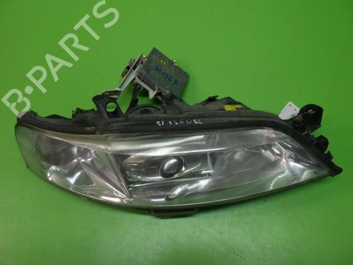 Phare droit OPEL VECTRA B (J96) 1.6 i 16V (F19) (100 hp) 32099658