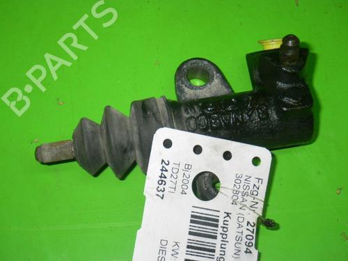 Used Clutch slave cylinder NISSAN TERRANO II (R20) 2.7 TDi 4WD (125 hp) 14716695