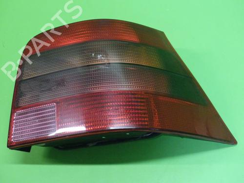 Venstre Baklys VW GOLF IV (1J1) 1.4 16V (75 hp) 32456874