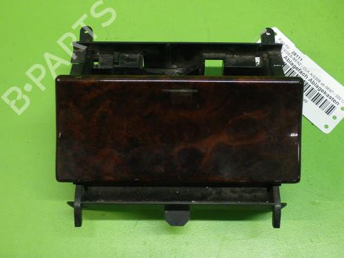 Kopholder/Genstandsholder Kopholder/Genstandsholder MERCEDES-BENZ CLK (C208) CLK 320 (208.365) (218 hp) 33893893 33893893