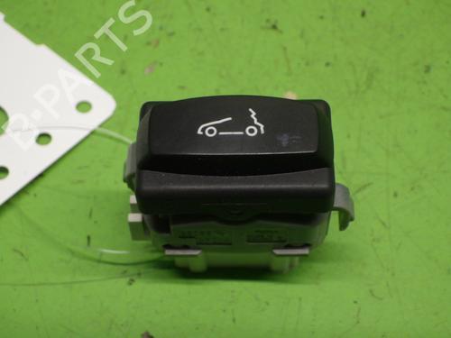 Used Switch RENAULT MEGANE II Coupé-Cabriolet (EM0/1_) 2.0 (135 hp) 28371739