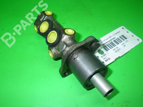 Used Brake master cylinder VW POLO Coupe (86C, 80) 1.3 (55 hp) 6406321