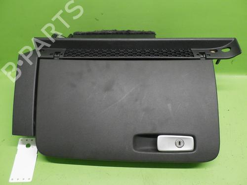 Used Glove box Glove box 37412537 37412537