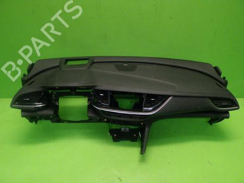 Tableau de bord OPEL INSIGNIA B Grand Sport (Z18) 2.0 (68) (200 hp) 32099674